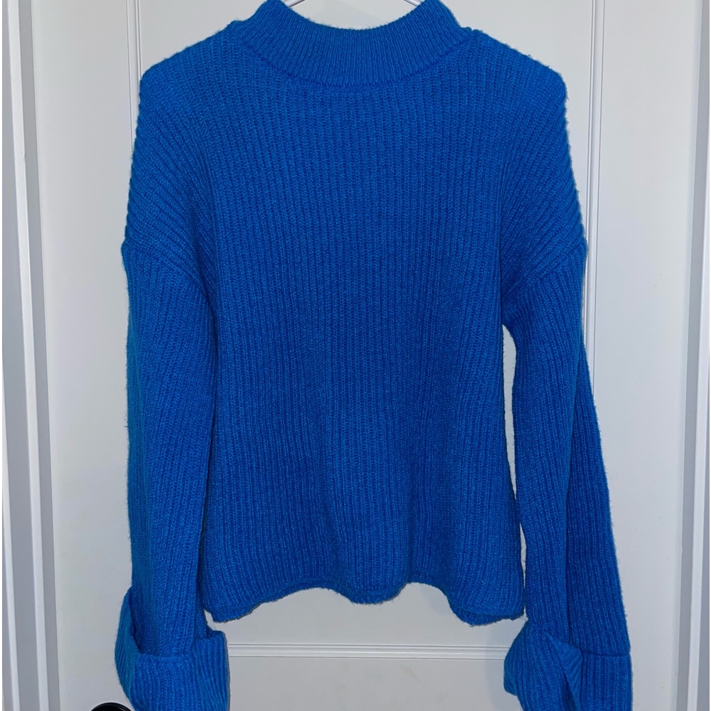 Blue Adult small shien sweater